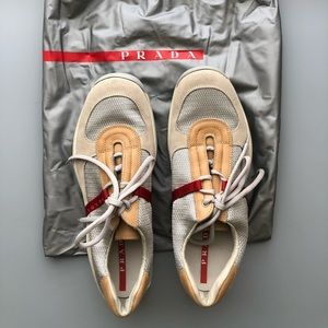 Prada shoes w/bag